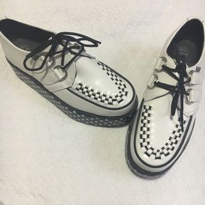 T.U.K creepers